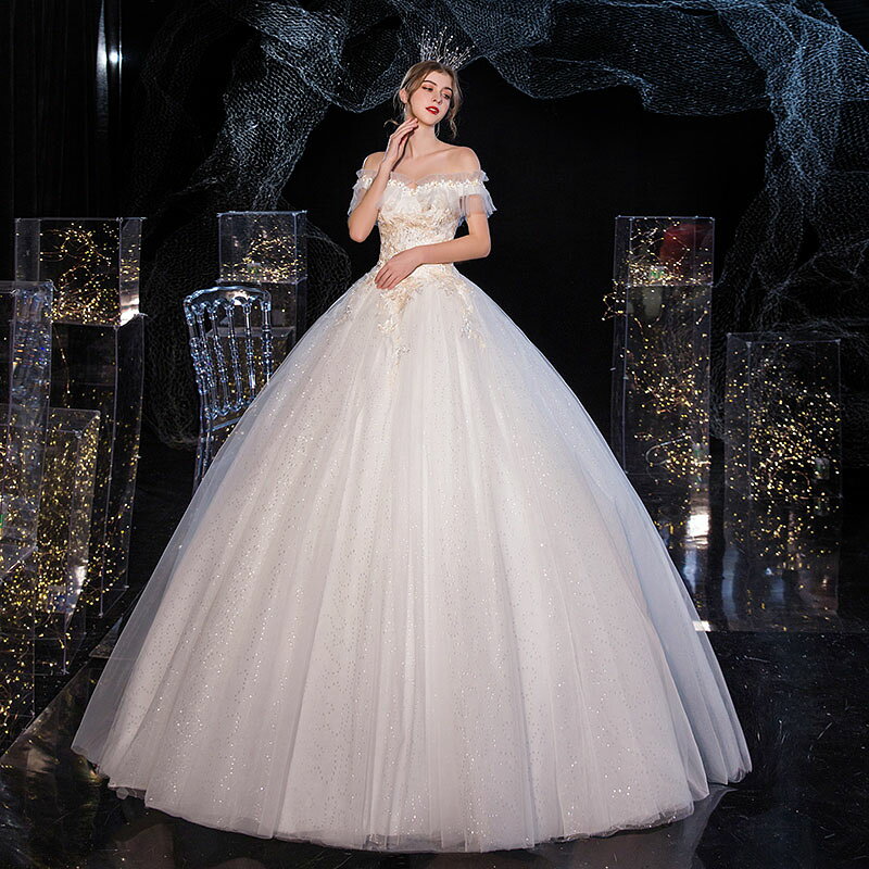 ウェディングドレス ウエディングドレス オフショルダー 花嫁二次会 wedding dress オフショルダー ウエディングドレス ブライダルドレス 刺繍 花嫁ドレス ロングドレス プリンセスブライダルドレス 編み上げ 優雅