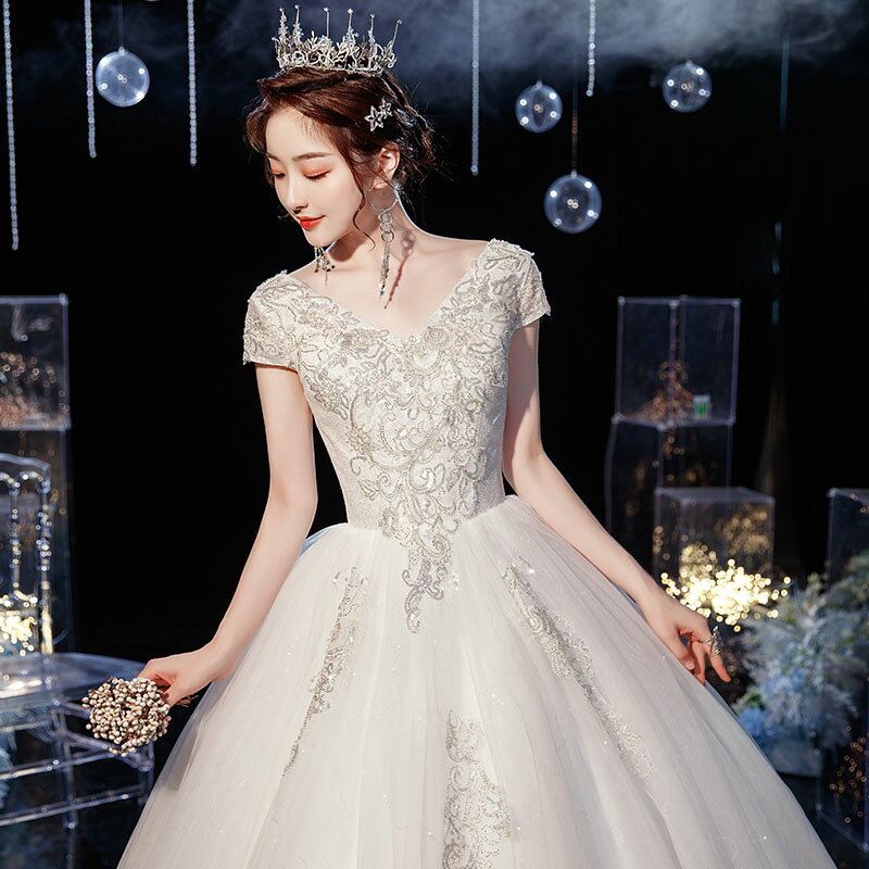 ウェディングドレス ウエディングドレス フォーマル ブライダルドレス Vカット 可愛い花嫁ドレス フリルボリュームドレス 結婚式披露宴演奏会ドレス 海外挙式 旅行海撮影ワンピー