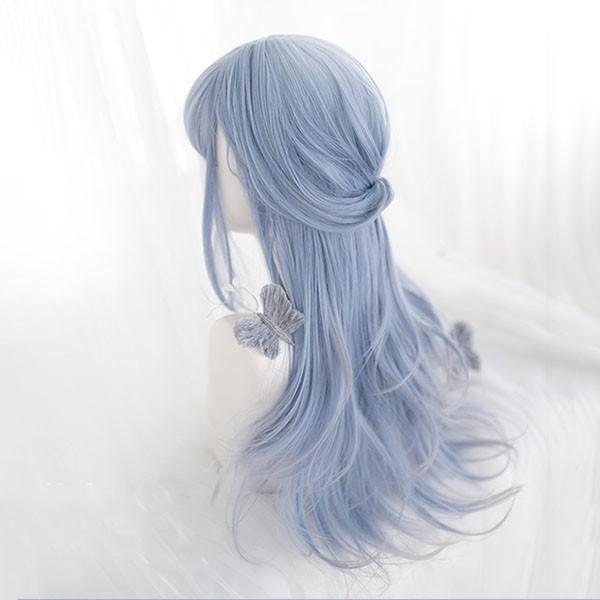 [ セット内容 ]ウィッグ/ヘアネット【※こちらの商品は、個人差等ございますので、商品ご到着後、お客様ご自身より手くしやカット等多少の調節が必要な場合もございます。】「記載のないアクセサリー　小物等は付属しません」[ カラー ]A/B[ 素材 ]高温耐熱ファイバー[ サイズ ](cm)※ご注意：詳しいサイズや注意点については、【商品情報・詳細】を必ずご確認ください。ウィッグ フルウィッグ ブルー グラデーション ロリータ ロング カールウィッグ 長髪 前髪あり ふんわり前髪 ナチュラル 原宿風 かつら ぱっつん前髪 コスプレ 可愛い 耐熱ウィッグ コスチューム 仮装 大人用 普段使い 文化祭 イベント 学園祭 dp111n1n1x1サイズ表（cm）長さ：約65cm※表記寸法と実寸値の多少の誤差はご容赦ください。「記載のないアクセサリー、小物等は付属しません」注意事項下記項目を必ずご一読頂き、ご了承の上ご注文をお願いします。● 閲覧環境により掲載写真と実際の商品の色合いが異なる場合があります。● モデルに小物を使う場合がございますが商品に含まれません。● 稀ではございますが製造過程・出荷過程で出来る細かなキズ・汚れ・ほつれ等がございます。細部まで気になる方のご購入はご遠慮ください。● 商品の仕様・デザインは製造元の都合により予告なく変更することがあります。また、突然の欠品等で商品手配の遅れや手配ができない場合がございますので、ご了承ください。● ボタンの穴が開いていない商品が稀にございますが不良品ではございません。● 海外製品のため品質表示タグのついていない商品もございます。● 万が一商品に不備があった場合の返品・交換は商品到着後5日以内とさせていただいております。期日以降はお受け致しかねます。● 土日祝祭日のご注文およびお問い合わせへの弊社からの回答は翌営業日以降となります。結婚式やイベントにて、ご友人と同じ商品をそれぞれ別にご購入予定のお客様へ● ご友人と同日にご注文・ご入金をお願い致します。（難しい場合、ご注文前にご相談ください）● ご注文の際にご注文手続きページにて【同じ商品を希望するご友人のお名前】欄に、該当するご友人のお名前を必ずご記入ください。● 製造元の都合により稀に商品の仕様（色味やデザイン等）が予告なく変更する場合や複数店舗販売の関係上、在庫切れが起こる場合がございます。● ご友人のお名前のご記入がなかった場合や、別日でのご購入、またはご入金が遅れてしまった等の理由による在庫切れ・仕様変更によるデザインの相違があった場合の交換、返品等は受け付けることができなくなりますのでご注意願います。お買い物ガイド　＞