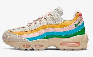 【送料無料】ナイキウィメンズ　エア マックス 95 WMS NIKE AIR MAX 95 ラタン/ピルグリム/マラカイト/セイル