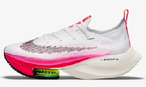 【送料無料】ナイキエア ズーム アルファフライ ネクスト％ フライニットNIKE ZOOM ALPHA FLY NEXT%　ホワイト/ブラック/ブラック/ブラック
