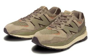 楽天スポーツ＆カジュアル　hiro【送料無料】NB new balance ニューバランスM5740 RSBブラウン/カーキ