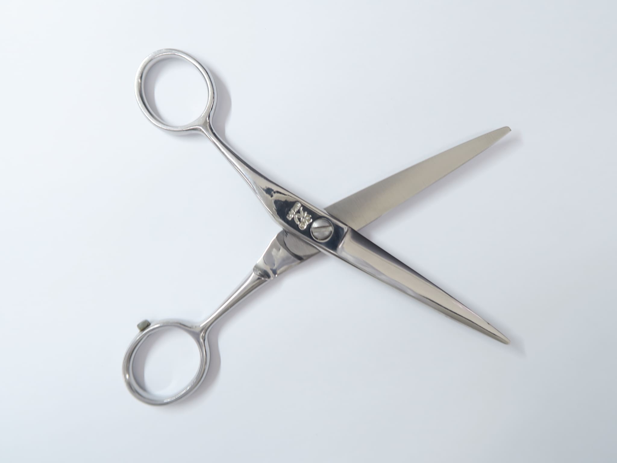 Cランク【光シザー HIKARI ヒカリ】 L602 シザー 美容師・理容師 5.5インチ 左利き 【中古】:H-5180