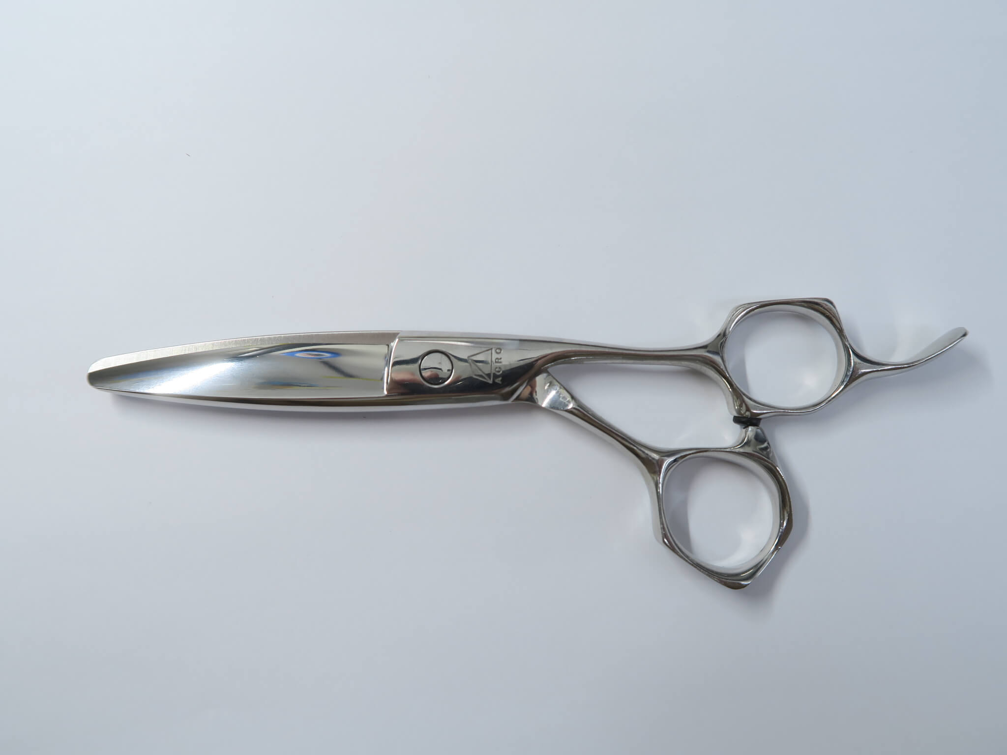 Dランク【MIZUTANI SCISSORS ミズタニシザーズ】 ACRO Acroleaf WIDE K-Medium シザー 美容師・理容師 5.5インチ 右利き ドライカット【中古】:I-612