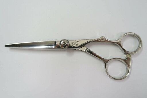 Bランク【SAT SCISSORS】 5.5 シザー 美容師・理容師 5.6インチ 右利き 【中古】:H-8258 Bランク【SAT SCISSORS】 5.5 シザー 美容師・理容師 5.6インチ 右利き 【中古】:H-8258