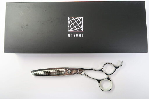 Sランク【UTSUMI ウツミ 内海】 RD30 セニング 美容師・理容師 6.0インチ 右利き 【中古】:G-1195 Sランク【UTSUMI ウツミ 内海】 RD30 セニング 美容師・理容師 6.0インチ 右利き 【中古】:G-1195