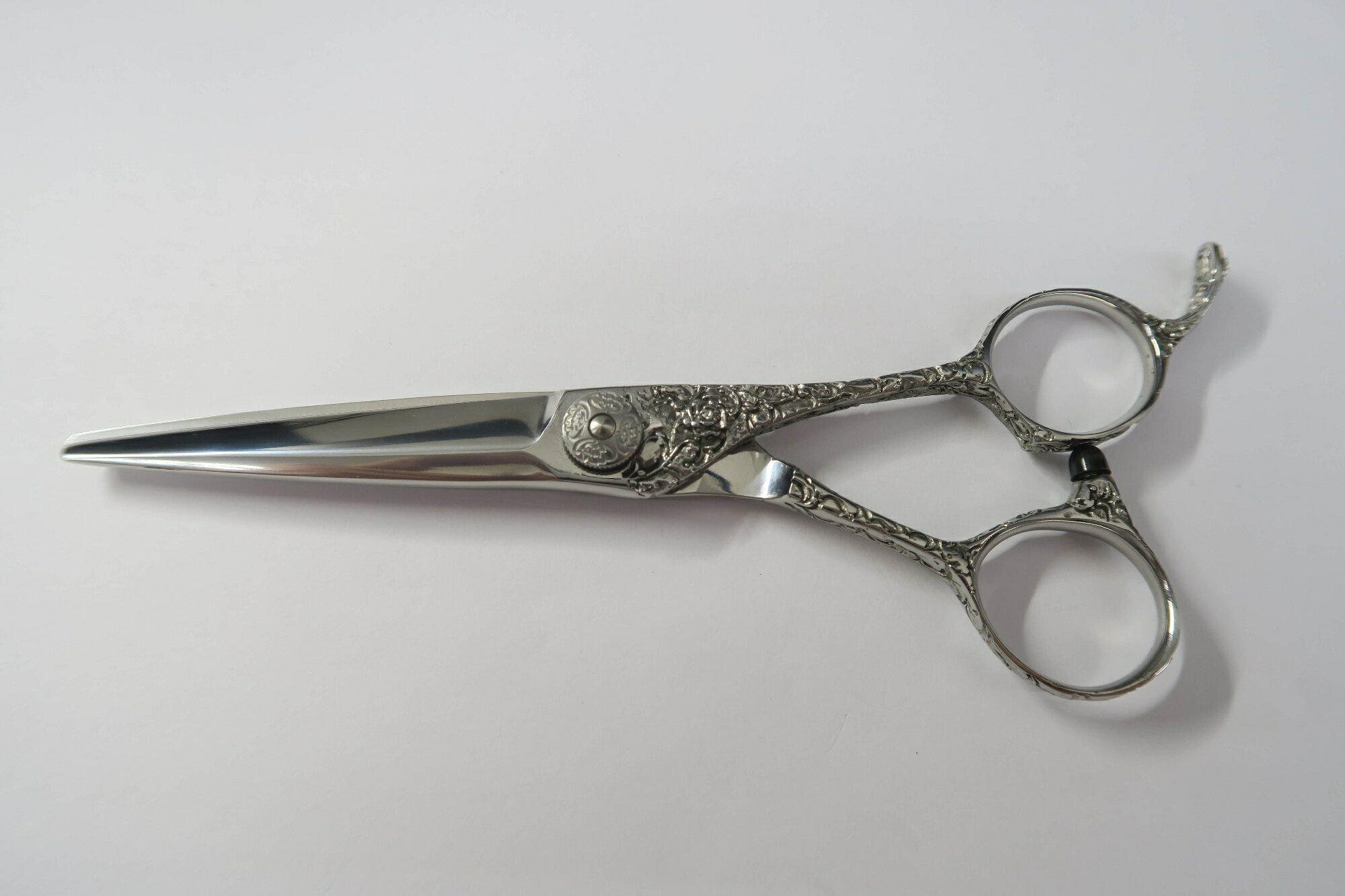 Bランク【メーカー不明】 シザー 美容師・理容師 5.7インチ 右利き 【中古】:H-9297