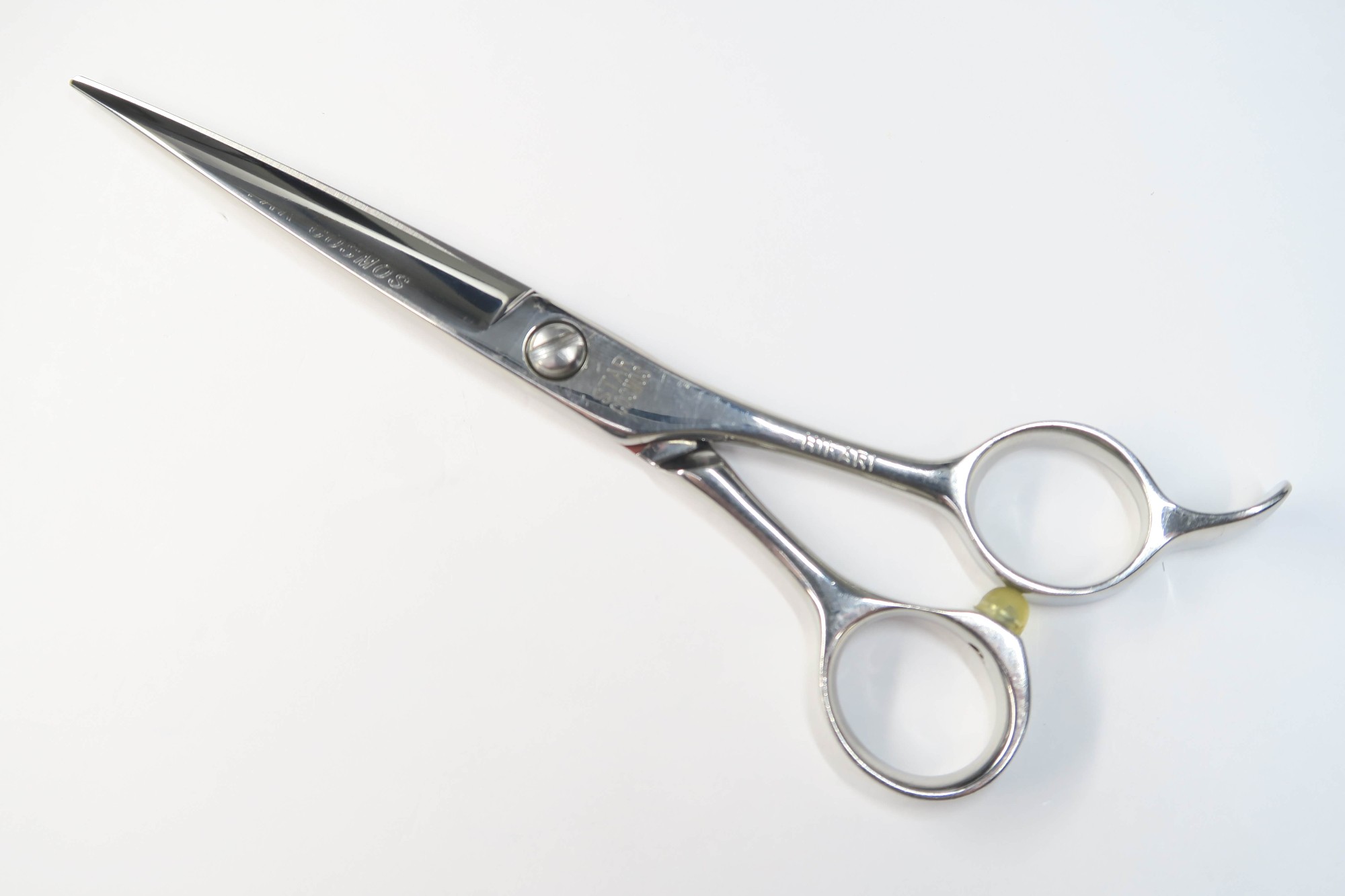 Bランク【光シザー HIKARI ヒカリ】 STAR COSMOS 125 シザー 美容師・理容師 5.6インチ 右利き 【中古】:H-10743