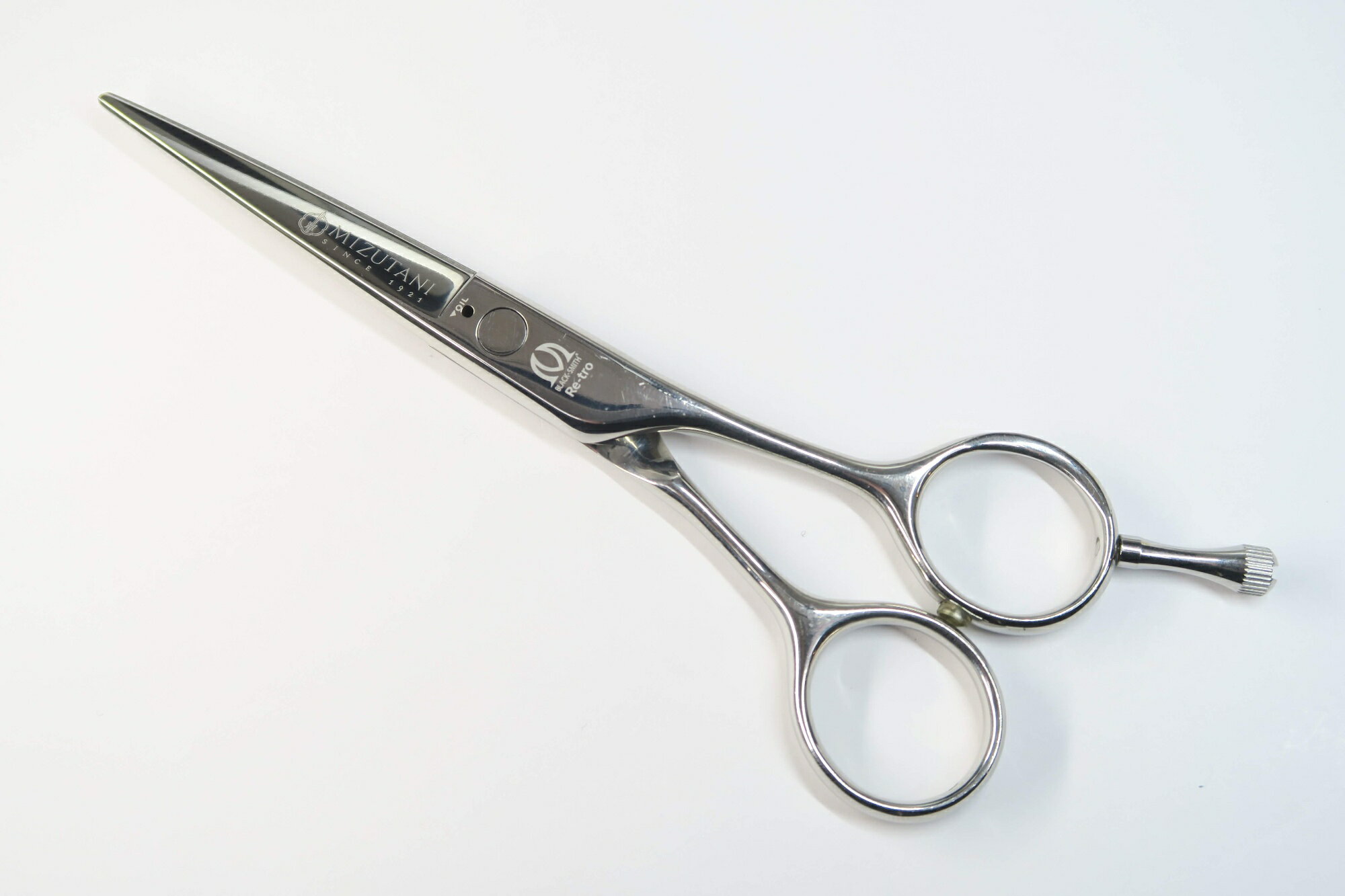 Bランク【MIZUTANI SCISSORS ミズタニシザーズ】 BLACK-SMITH Re-tro シザー 美容師・理容師 5.5インチ..
