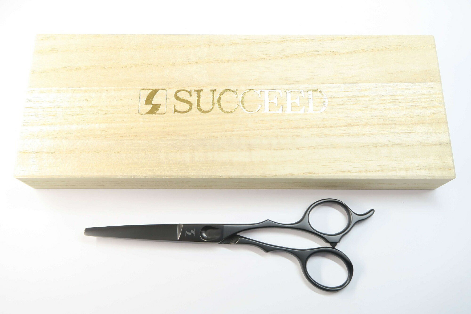 Haircut Scissors - Bランク【SUCCEED サクシード】 BE-SLEN ビースレン BE55 シザー 美容師・理容師 5.5インチ 右利き 【中古】:G-1572
