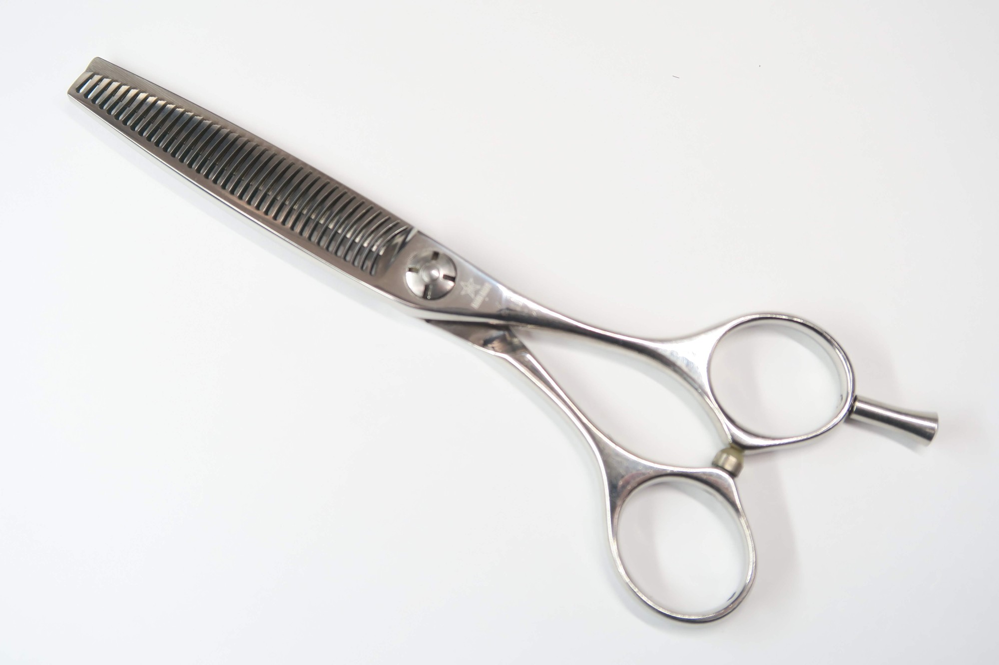 Cランク【SCISSORS JAPAN シザーズジャパン】 Ef40i06 セニング 美容師・理容師 5.5インチ 右利き 【中古】:H-11079