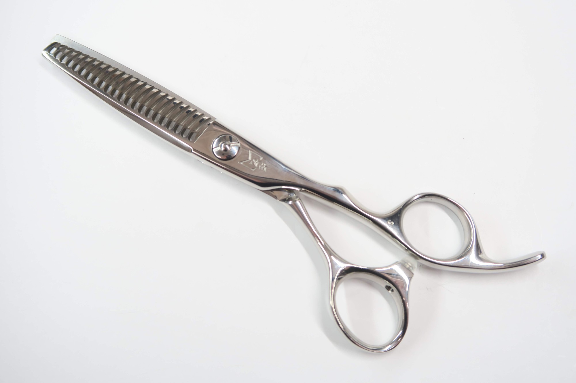 樂天商城 - Bランク【三和技研 SGK】 JFM-T22 セニング 美容師・理容師 5.8インチ 右利き 【中古】:H-11339