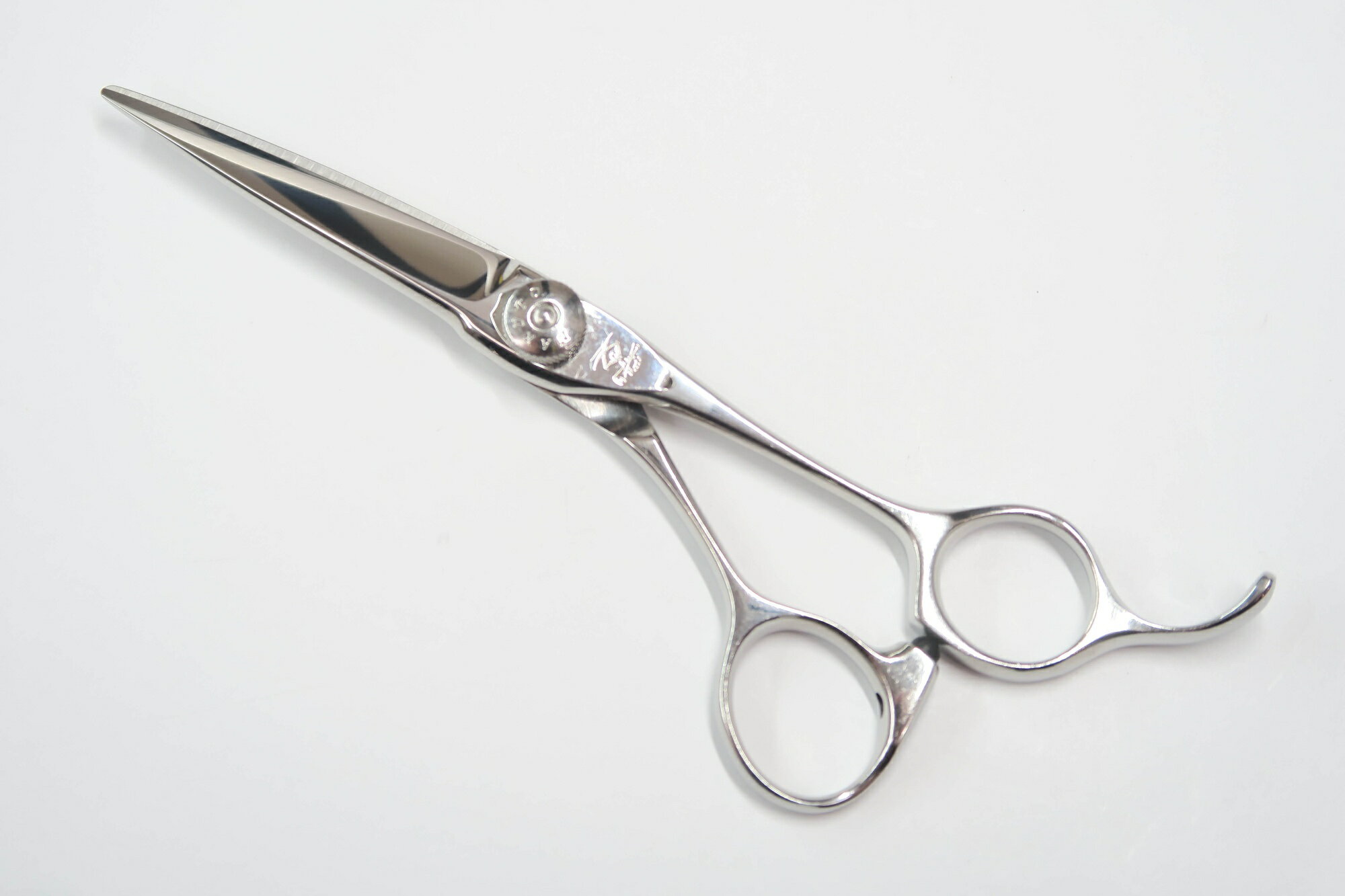 樂天商城 - Bランク【ナルトシザー naruto scissors】 ニューヘネシーS シザー 美容師・理容師 5.5インチ 右利き 【中古】:H-11354