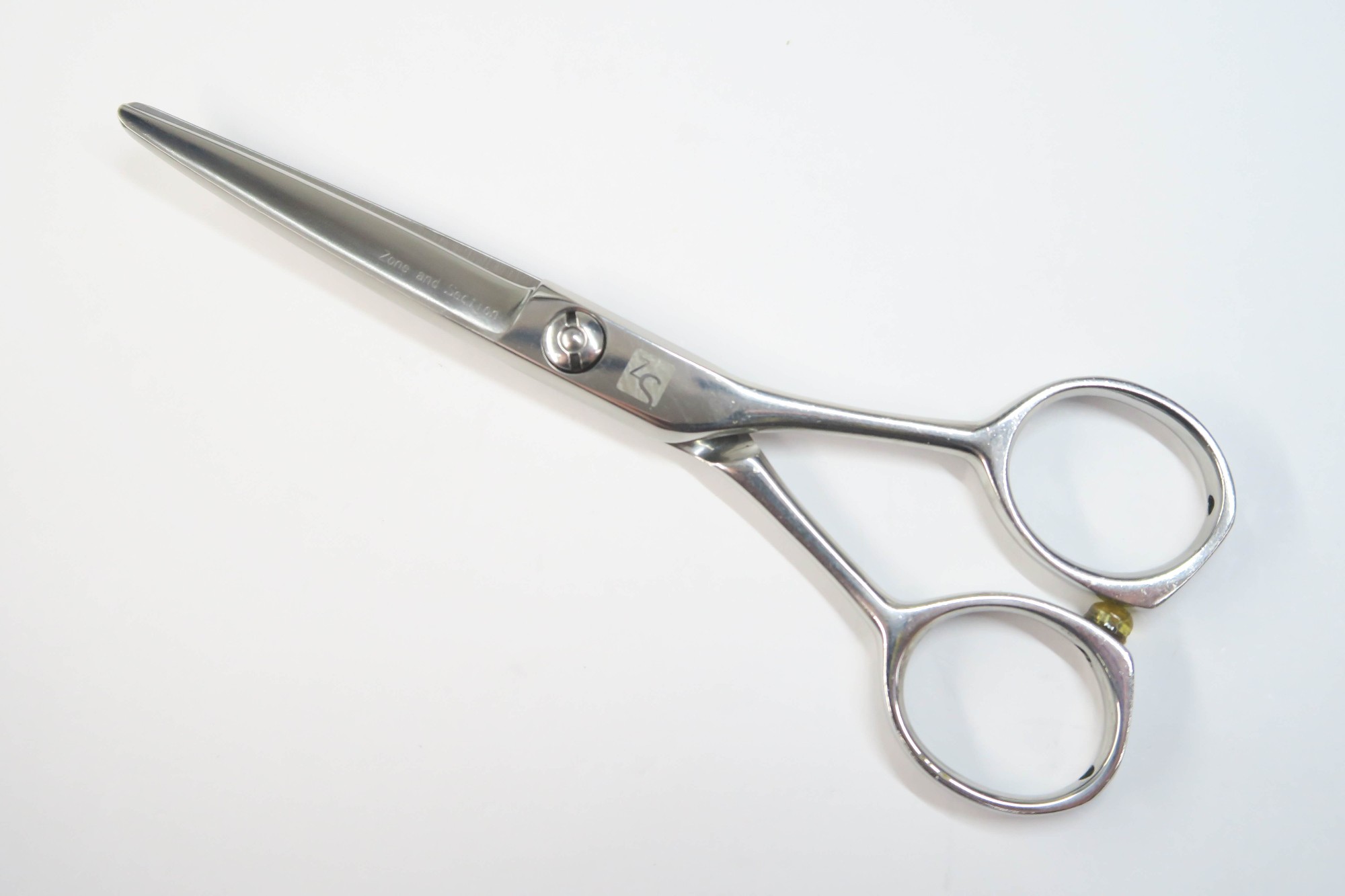 Haircut Scissors - Bランク【東光舎】 Zone and Section CVS-2 シザー 美容師・理容師 5.3インチ 右利き カーブシザー【中古】:H-11495