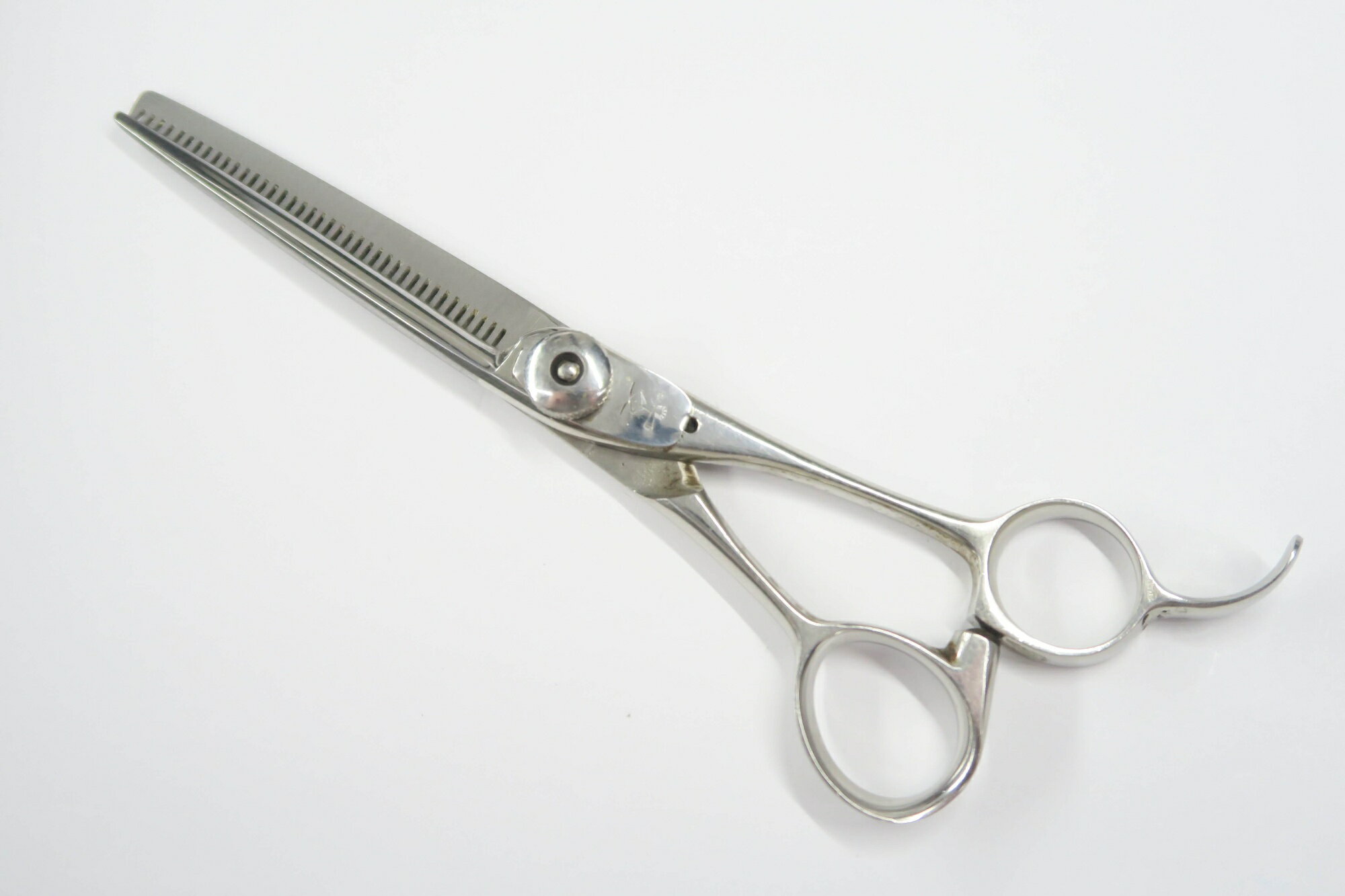 Rakuten - Dランク【ナルトシザー naruto scissors】 セニング 美容師・理容師 6.0インチ 右利き 【中古】:H-11599