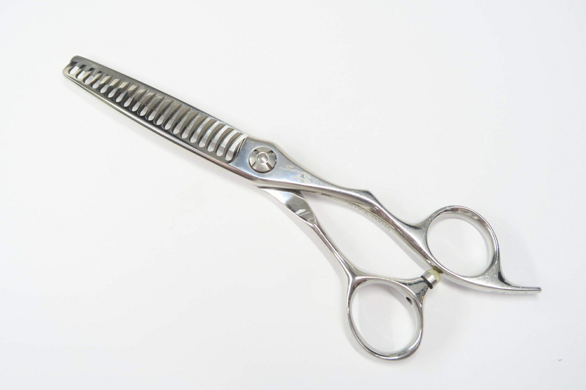 樂天商城 - Cランク【SCISSORS JAPAN シザーズジャパン】 QF25%20i11 N セニング 美容師・理容師 5.7インチ 右利き 【中古】:H-11652