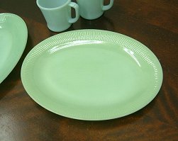 ファイヤーキング　ジェーンレイ　オーバル・プラッター FireKingのサムネイル