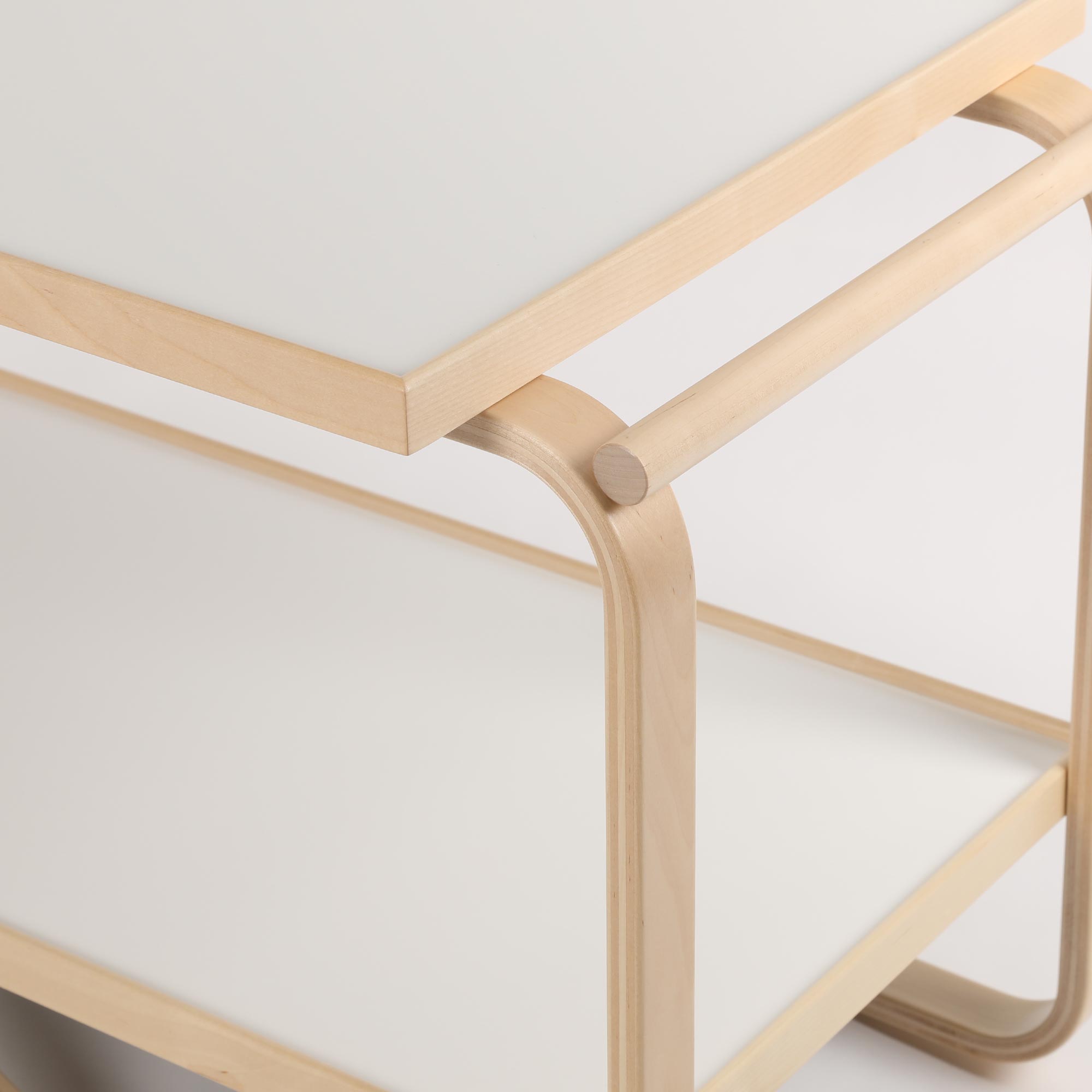 scope version.Rの【1点購入につきアルテックノベルティプレゼント！】【0045】アルテック / 901 ティートロリー ホワイト ラミネート [Artek / Tea Trolley 901](テーブル)