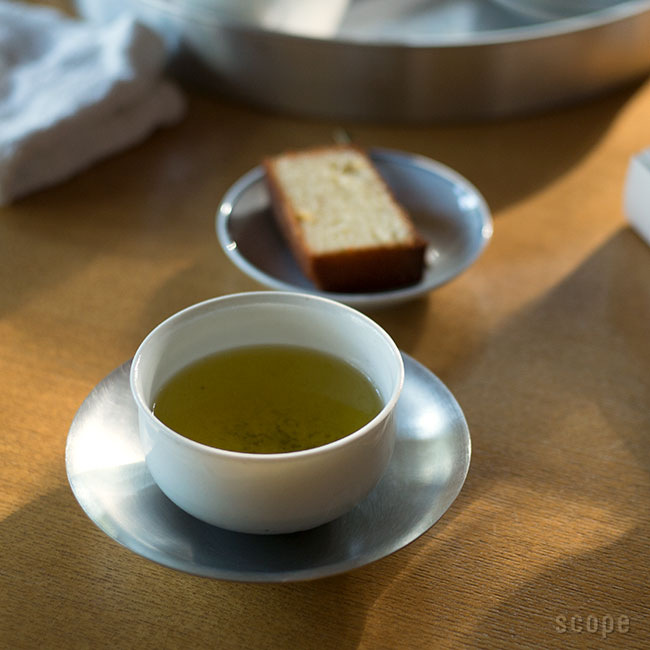 東屋 / 茶托 錫