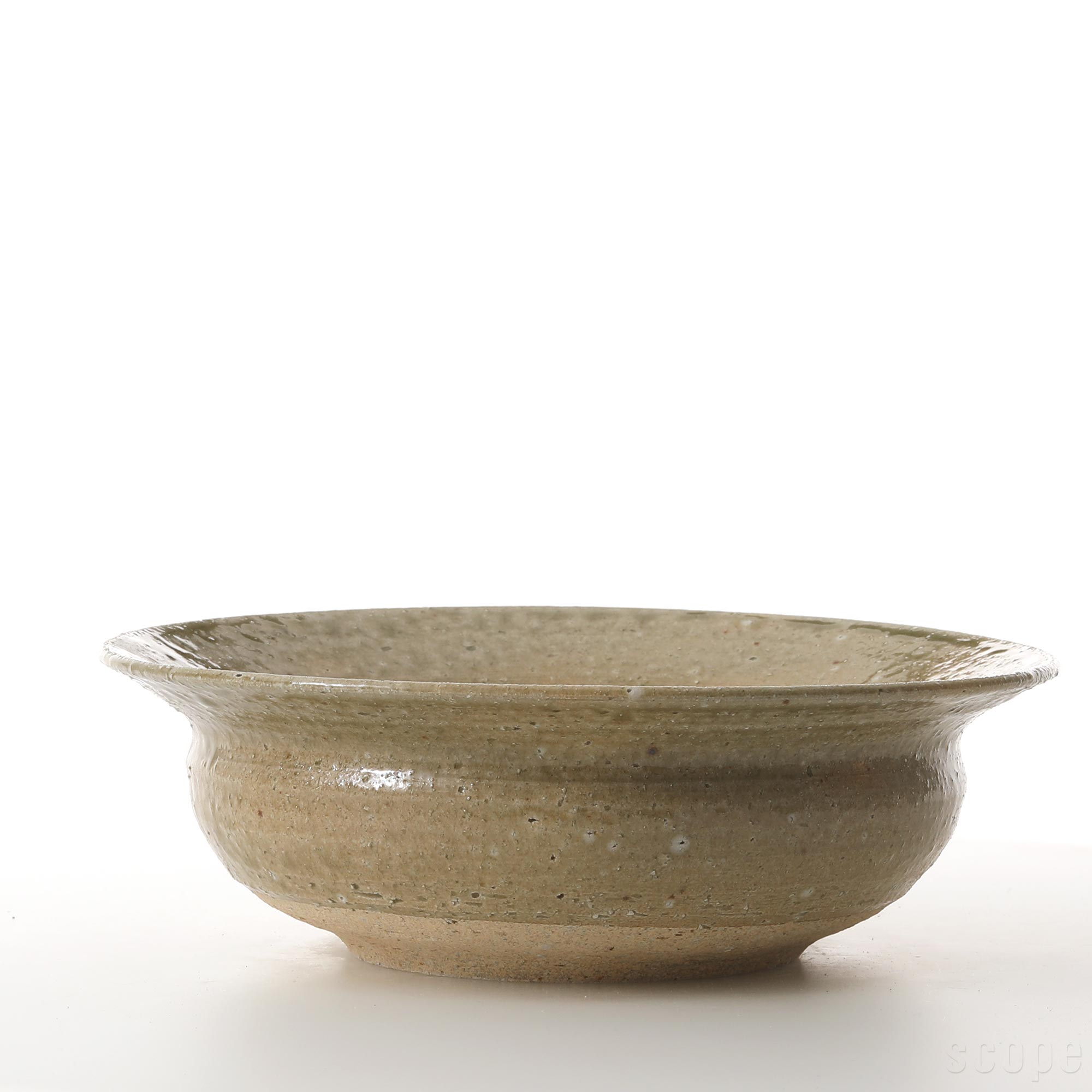 【0032】東屋 / カブト鉢 松灰