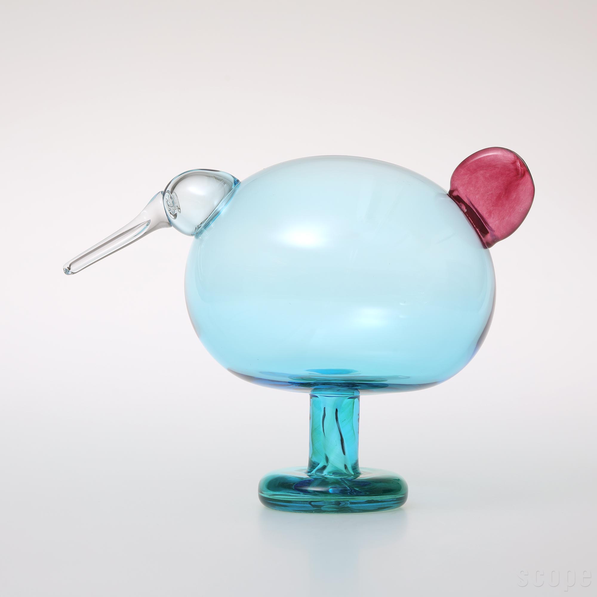 スペック材質無鉛ガラス寸法W246×D157×H187mm / 835g生産Made in Finland備考刻印：O. Toikka IITTALA SCOPE 20V 2020 0893/2020購入前に確認ください・前面上部に引っかかりがみられます。・ガタつきがみられます。Festive Kiwiは、共通して以下のような特徴があります。・尾にはさみ跡とガラスのヨレがみられます。・小さなヨレや気泡、黒点がガラス内部に含まれていることがあります。