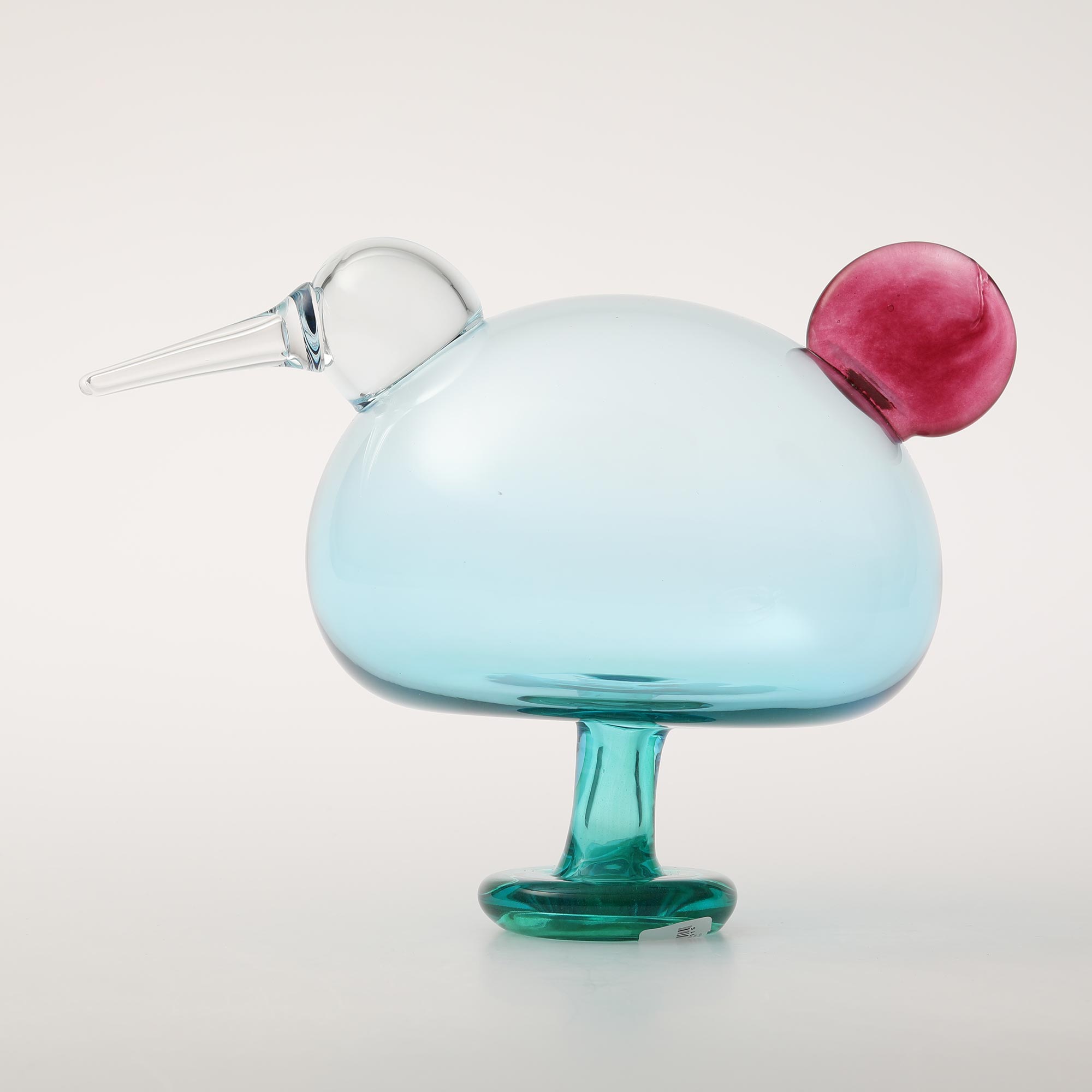 スペック 材質 無鉛ガラス 寸法 W265×D179×H198mm / 918g 生産 Made in Finland 備考 刻印：O. Toikka IITTALA SCOPE 20V 2020 ****/2020 購入前に確認ください ・ボディに着色がみられます。 （写真） こちらの商品は共通して以下の特徴があります。 ・尾にはさみ跡とガラスのヨレがみられます。 ・小さな気泡や黒点がガラス内部に含まれていたり、多少のガタツキがみられます。