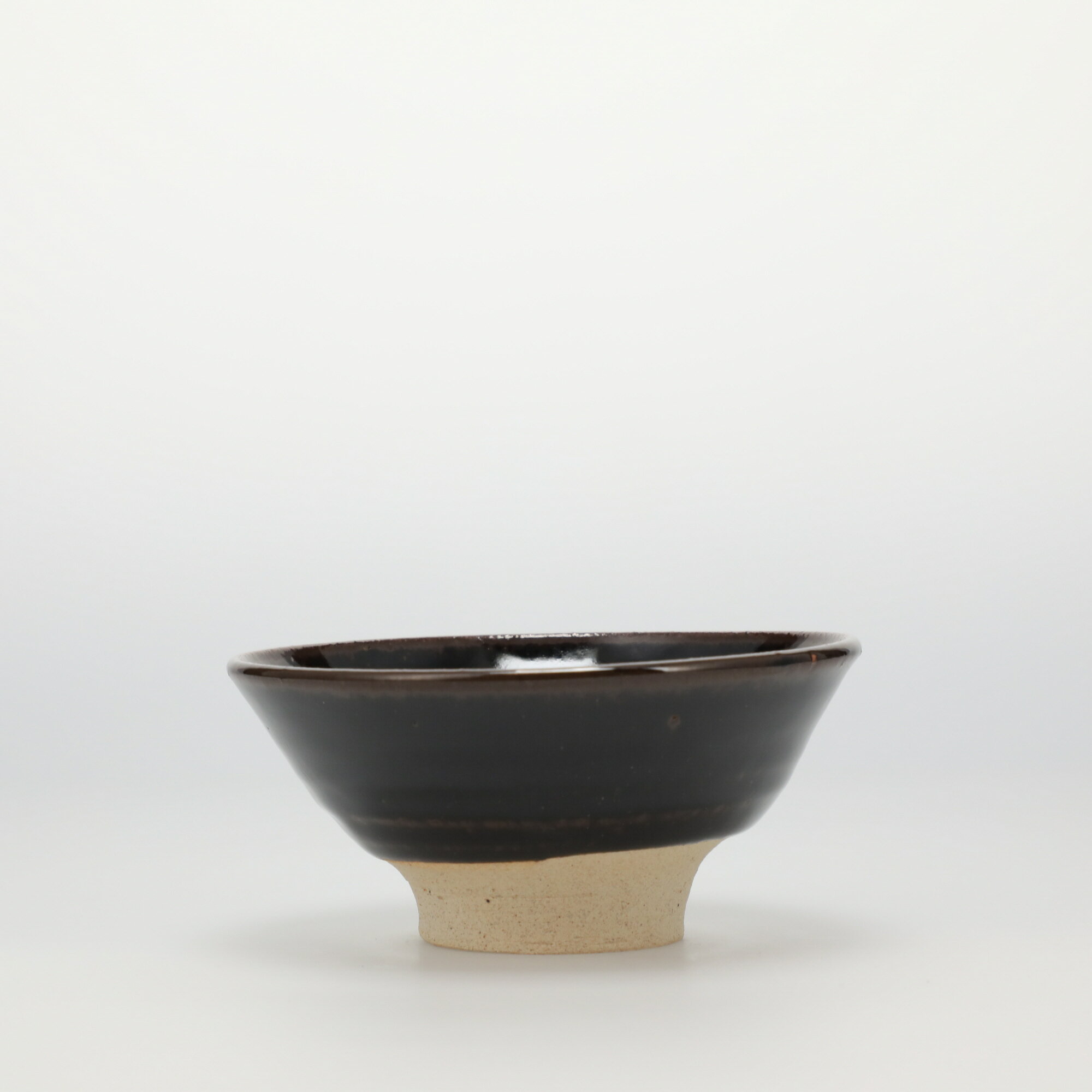 【0565】東屋 / 伊賀 飯碗 黒飴