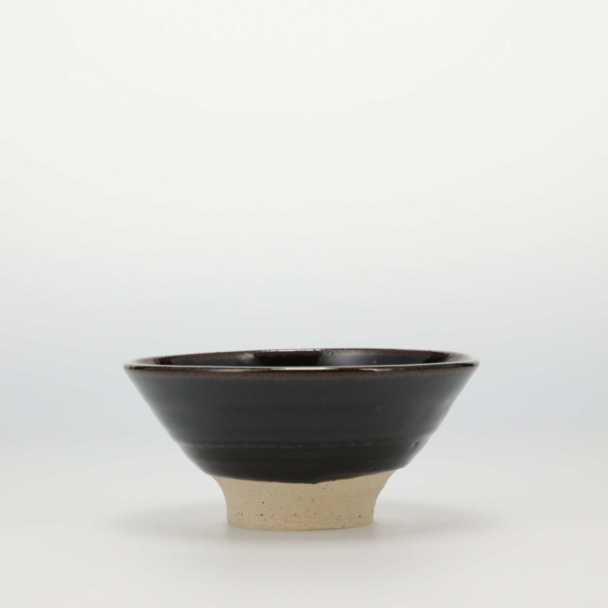 【0566】東屋 / 伊賀 飯碗 黒飴