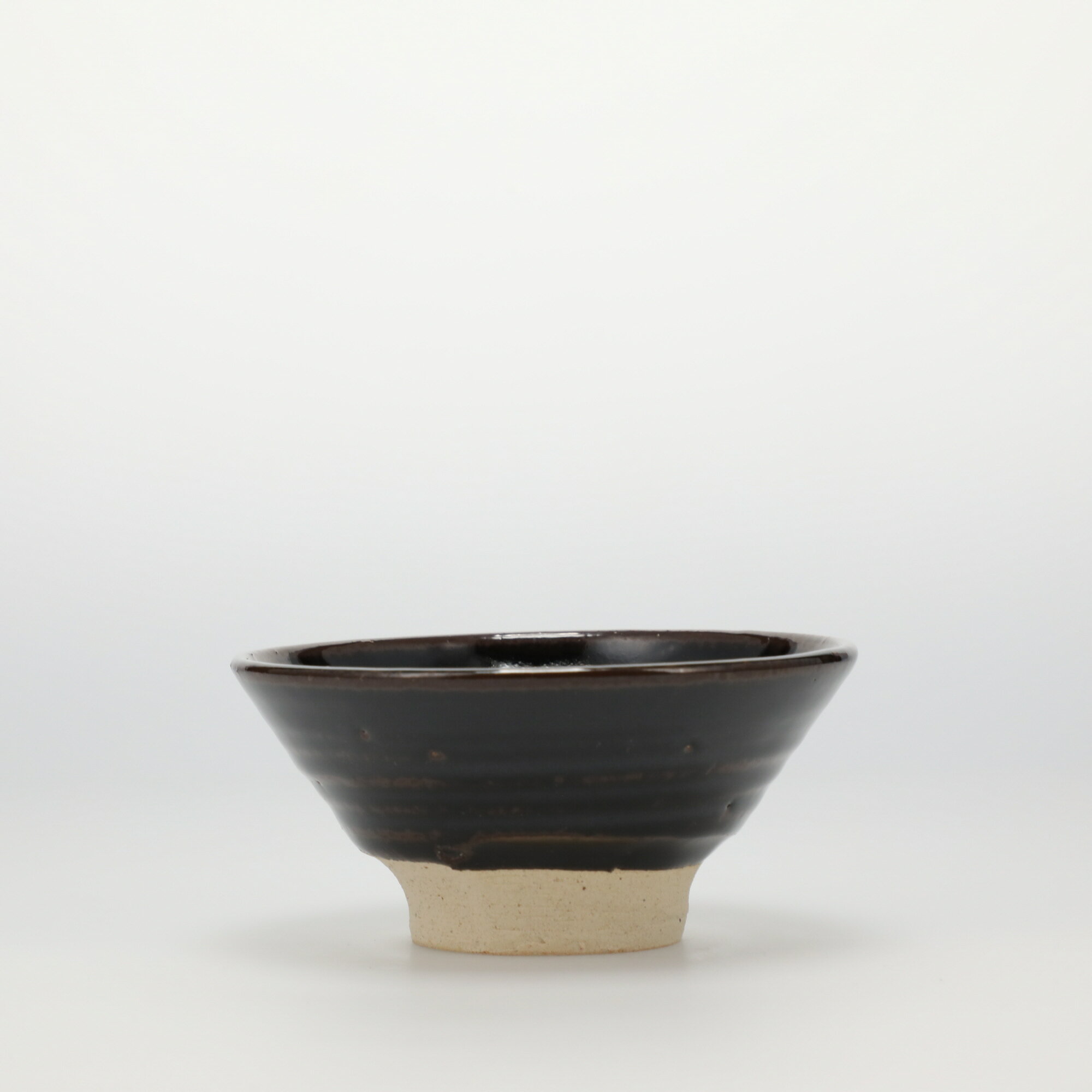 【0568】東屋 / 伊賀 飯碗 黒飴