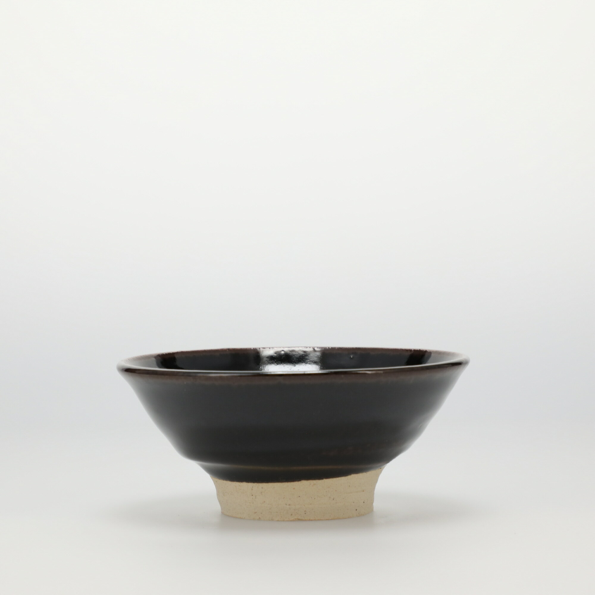 【0569】東屋 / 伊賀 飯碗 黒飴