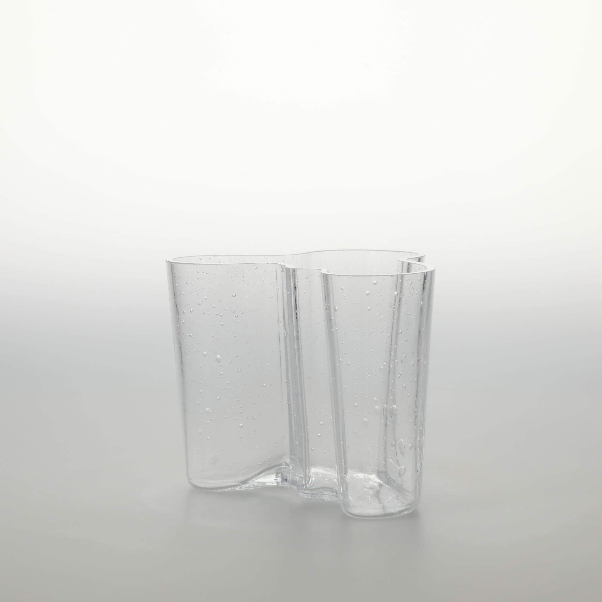 樂天商城 - 【0153】イッタラ / アアルト ベース 120mm バブル クリア [iittala / Alvar Aalto Vase]