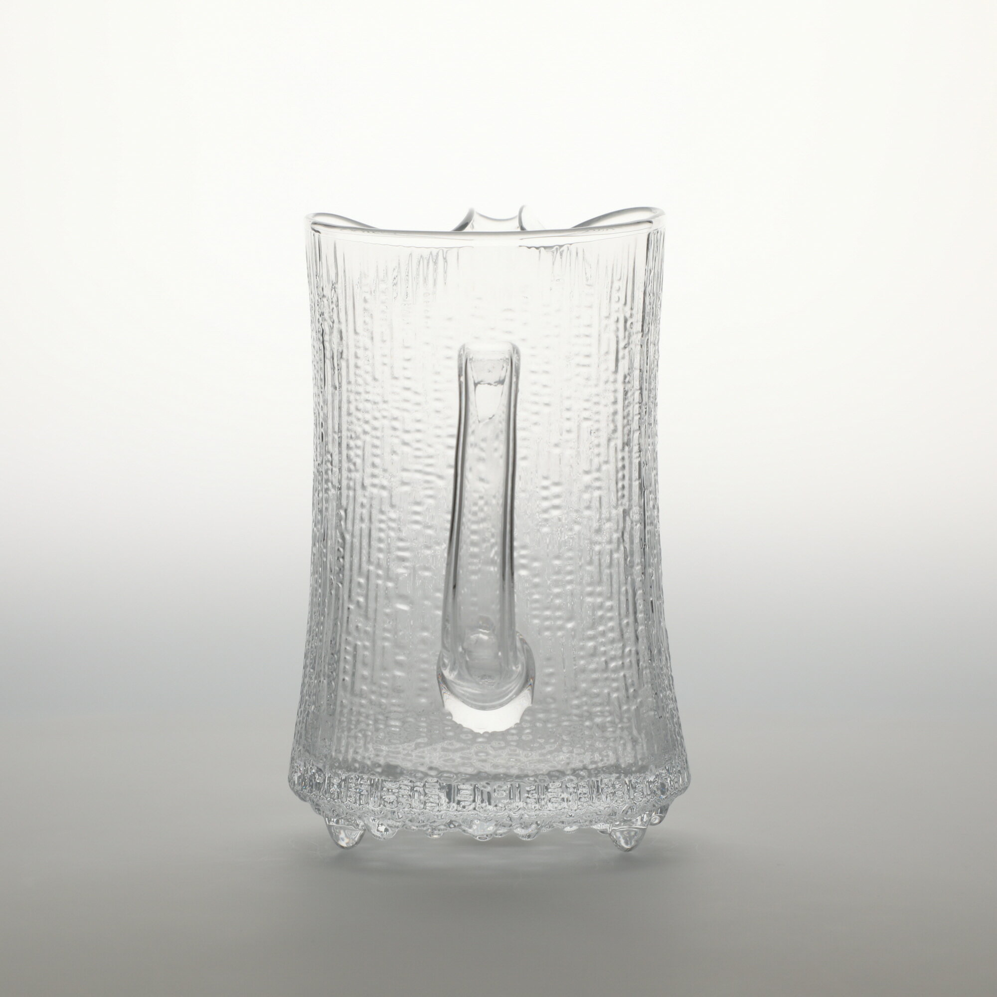 【0046】イッタラ / ウルティマ ツーレ ピッチャー クリア [iittala / Ultima Thule]