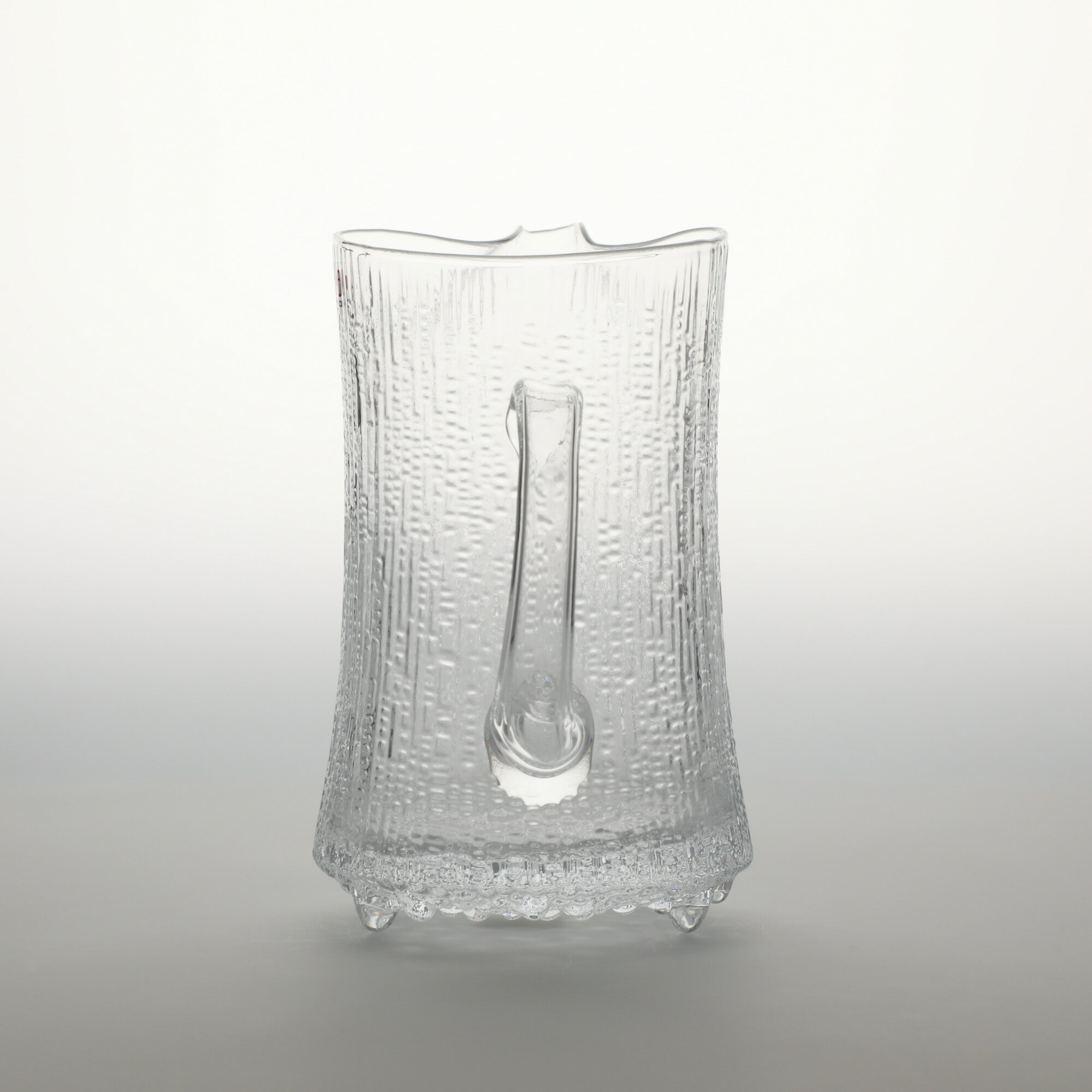 【0048】イッタラ / ウルティマ ツーレ ピッチャー クリア [iittala / Ultima Thule]