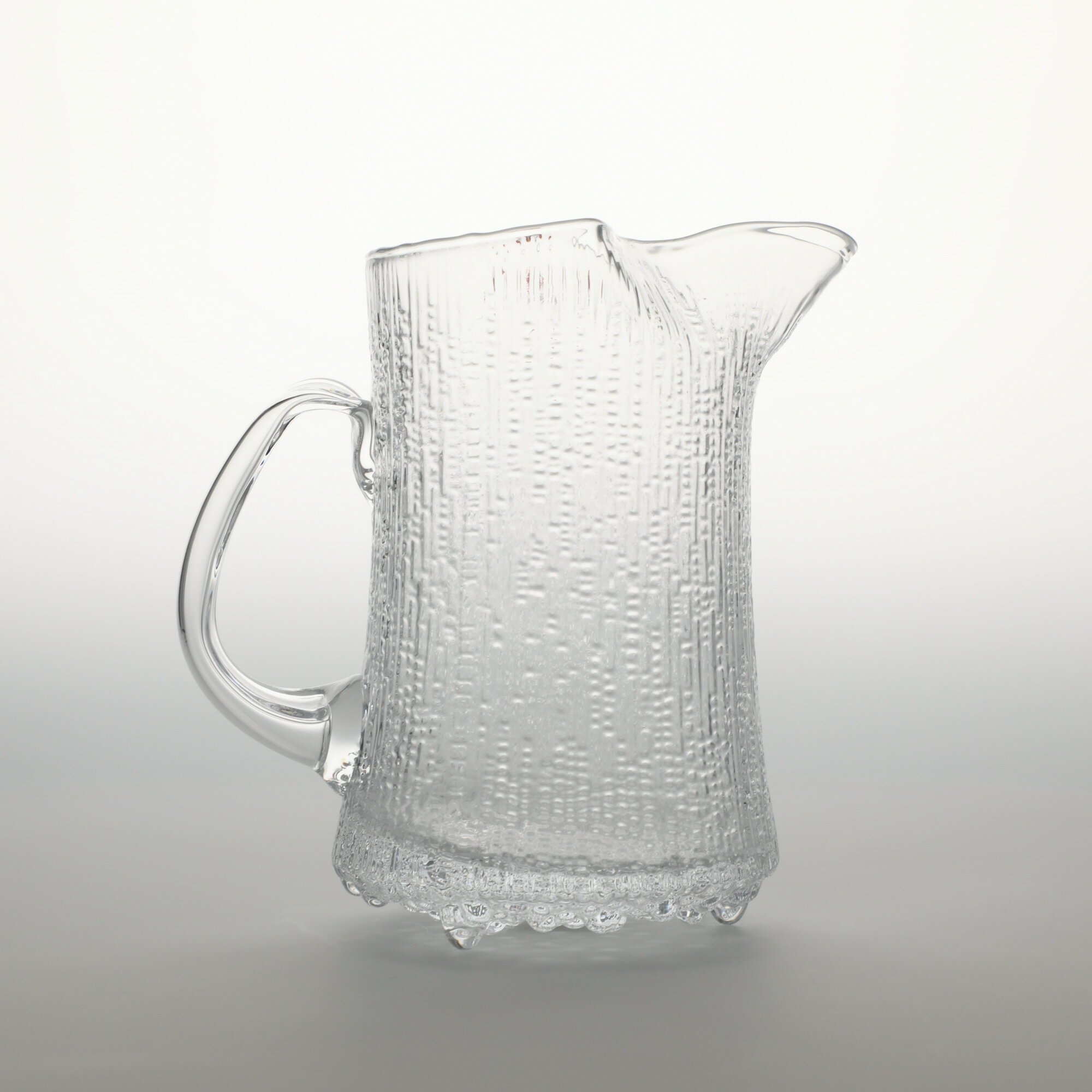 【0036】イッタラ / ウルティマ ツーレ ピッチャー クリア [iittala / Ultima Thule]