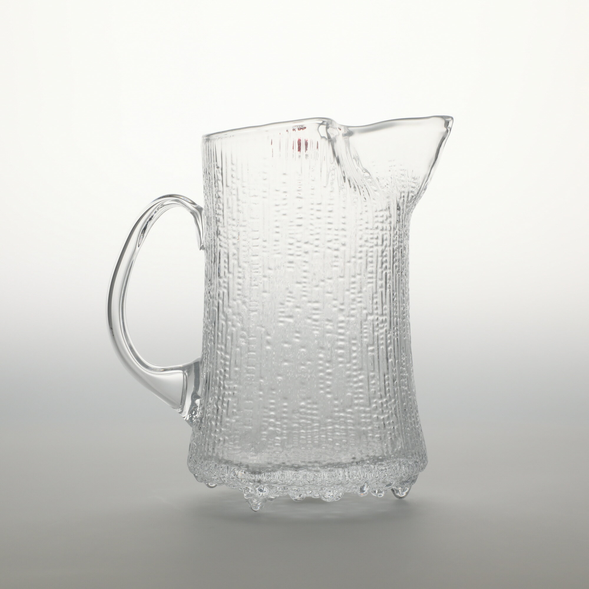 【0037】イッタラ / ウルティマ ツーレ ピッチャー クリア [iittala / Ultima Thule]