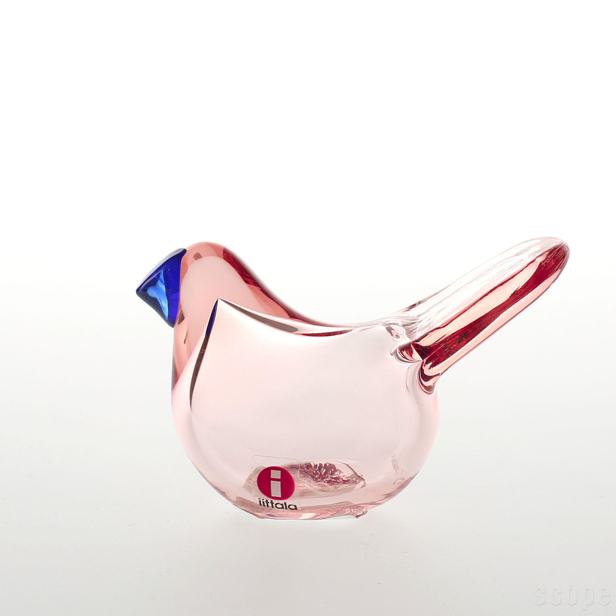 スペック 材質 無鉛ガラス 寸法 W84×D37×H57mm / 84g 生産 Made in Finland 備考 刻印：O.Toikka IITTALA *商品名の数字は個体識別用です。 購入前に確認ください ・ボディ内部に混入があります。 （写真） こちらの商品は共通して以下の特徴があります。 ・くちばしの根元部分にガラスのシワがみられます。 ・小さなヨレや気泡、混入がガラス内部に含まれていることがあります。