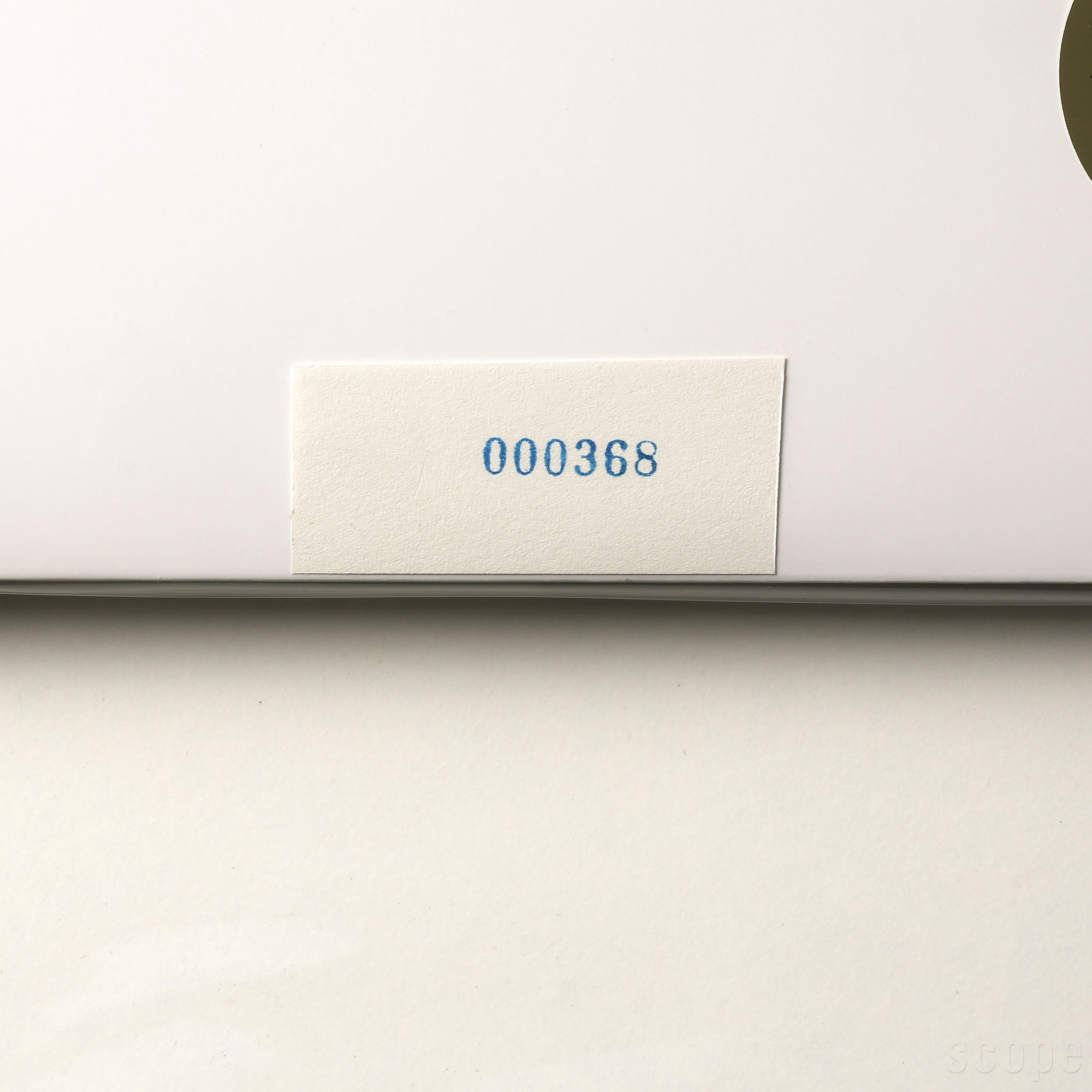 スペック 寸法 パッケージサイズ：314×312mm 備考 ナンバーがスタンプされた紙が同封されています。個別画像はそちらを撮影しています。