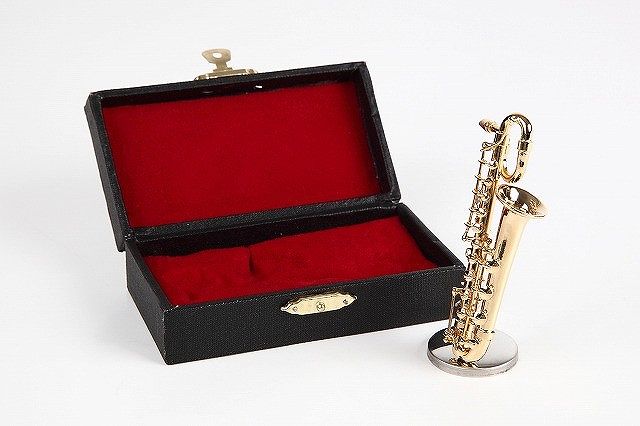 ミニチュア楽器　1／12サイズ　バリトンサックス　9cm