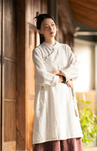 綿麻 ブラウス ミドル丈 ミモレ丈 長袖 麻 リネン ブラウス シャツ レディース 春服 秋服 新作 ナチュラル チャイナ服 中華風 エスニック リネン コート チュニック ゆったり 体カバー ヨガ 静坐 太極拳 ウエア 上質 ホワイト グレー ブラック 綿麻 ブラウス ミドル丈 ミモレ丈 長袖 麻 リネン ブラウス シャツ レディース 春服 秋服 新作 ナチュラル チャイナ服 中華風 エスニック リネン コート チュニック ゆったり 体カバー ヨガ 静坐 太極拳 ウエア 上質 ホワイト グレー ブラック