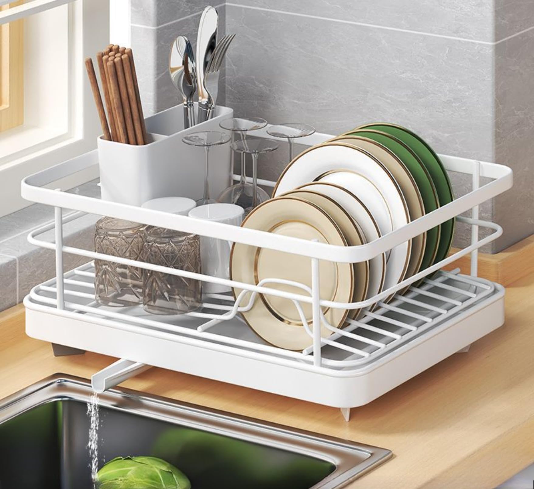 食器水切りラック スリムで省スペースな水切りかご・カトラリーホルダー付き食器乾燥ラック ステンレス..