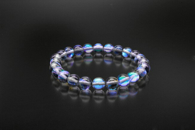 ルナフラッシュ　　24個（8mm珠） [サイズ]約17cm（内周） [重量]約15g [中糸]ポリウレタンゴム [付属品]専用巾着袋、ジュエリー品質保証書 [生産国]日本 [個装サイズ]縦15.8×横10.0×高さ2.0（cm）／25（g）...