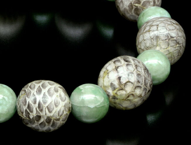 蛇珠と翡翠の金運ブレスレット　翡翠　ブレスレット メンズ レディース 効果 ハンドメイド 浄化 種類 意味 アクセサリー