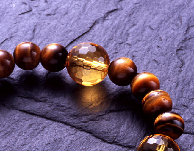 龍神パワーブレス 黄水晶 虎目石 ホワイトサファイア 浄化 種類 相性 運気 エネルギー スピリチュアル チャクラ 人気 波動 ジュエリー 防御 パワー ドラゴン シトリン タイガーアイ