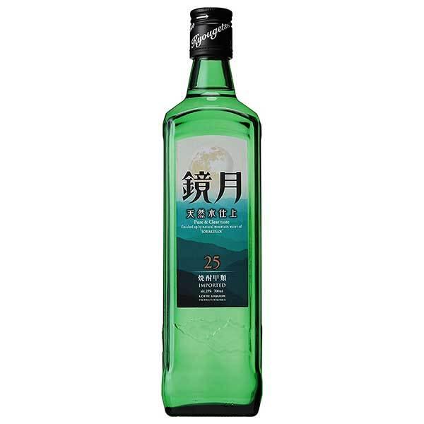 クリアな飲み口と軽快な後味が特長の甲類焼酎。クセが少なく、炭酸割りやお茶割り、果汁割りなどアレンジ自在で、素材の味を引き立てます。25度ならではの飲みごたえも備え、2本セットで常備用にも便利。家庭用から飲食店まで幅広く支持される定番酒です。