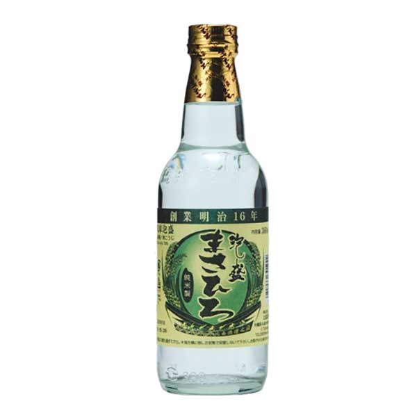 比嘉酒造が手がける「まさひろ」は、アルコール度数30度の本格泡盛です。残波シリーズで知られる比嘉酒造が醸す、日常使いにちょうどよいスタンダードな一本。泡盛らしいコクと風味を持ちながらも、比較的親しみやすい飲み口で、泡盛ビギナーから愛好家まで幅広く選ばれています。ロック・水割り・お湯割りなど、さまざまなスタイルで楽しめます。ゴーヤーチャンプルー・ラフテー・海鮮料理など、沖縄料理全般との相性がよく、家飲みで沖縄気分を手軽に楽しみたい方にぴったり。沖縄料理店や居酒屋での定番泡盛としても採用されやすい、信頼のブランドです。「比嘉酒造の泡盛をデイリーに楽しみたい」「飲みやすい30度の泡盛を探している」という方におすすめの一本です。