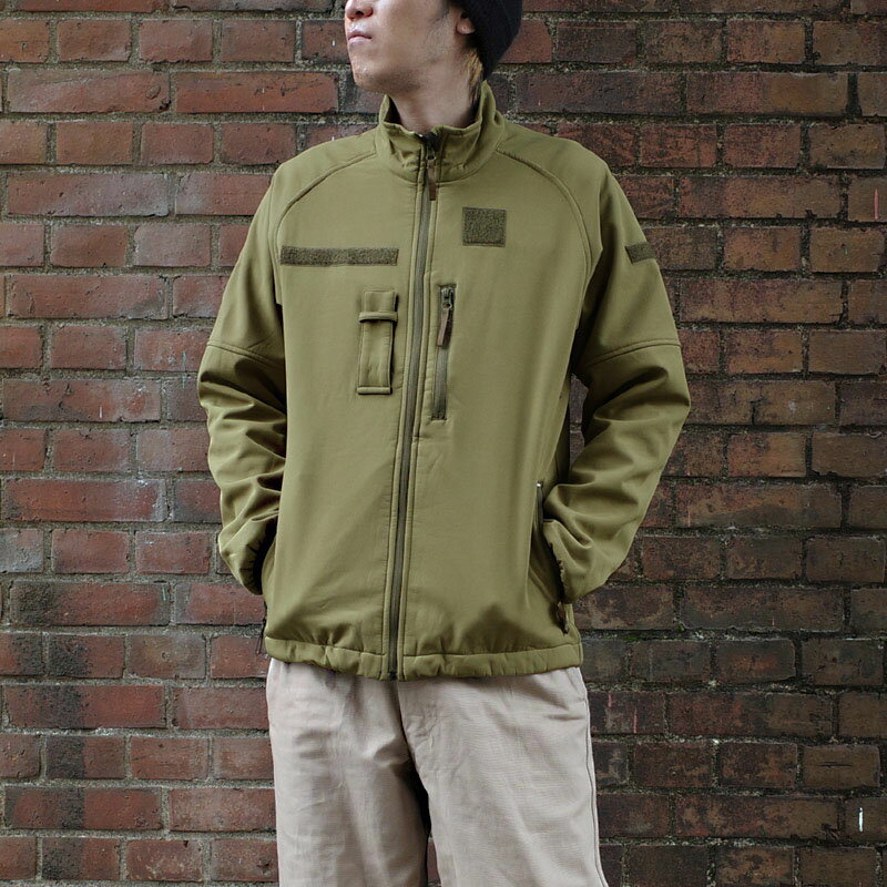 オランダ軍 ソフトシェルジャケット 胸ポケット付き USED JJ303UN アウター ブルゾン 防寒 防水 防風 ウインドブレーカー フリース コンバット フィールド 戦闘服 実物ミリタリー 軍物 軍モノ