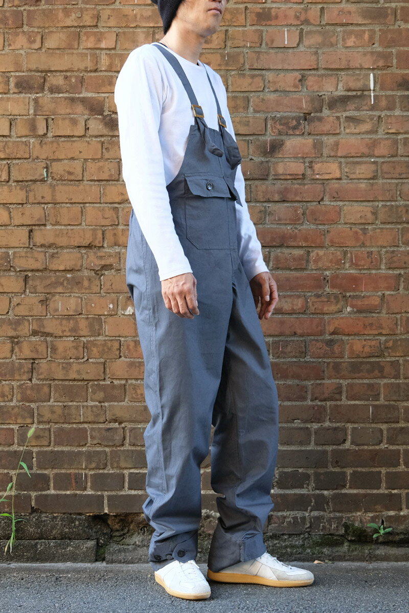 ハンガリー軍 マウンテン ビブオーバーオール グレー レディース デッドストック PP381NN サスペンダー付きパンツ 薄手 コットン ズボン ボトムス ワークパンツ サロペット 女性 メンズ 男性 実物ミリタリー 軍物 軍モノ 未使用品