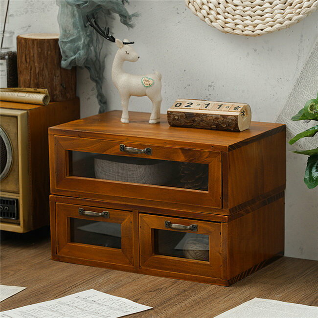 　商品説明 状態 　新品 商品内容 　 引き出し収納 カラー （写真通り） 生産国 　中国 サイズ 写真をご参考ください。 素材 木製 送料 (沖縄県+) 商品紹介 ◆あたたかみのある、アンティーク風仕上げの引出し収納です。 ◆シンプルなデザインなので、場所を選びません。 ◆細々した日用品をすっきりと収納できます。