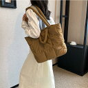トートバッグ 大容量 レディース キルト ふわふわ ハンドバッグ 軽量 冬 ダウン コットン ショルダーバッグ ダウンパッド トートバッグ 肩掛け 手提げ カジ...