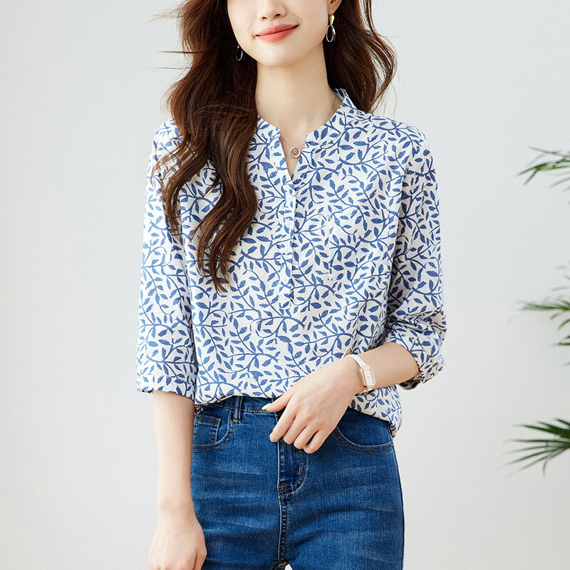 乐天商城 - ブラウス レディース 夏 七分袖 シャツ Vネック風 花柄 リーフ柄 ブルー 薄手 トップス 2026新作 韓国風 きれいめ カジュアル 通勤 オフィス 大人 おしゃれ 体型をカバー 涼しい ゆったり 上品 春夏